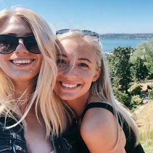 Meet your Posher, Clara